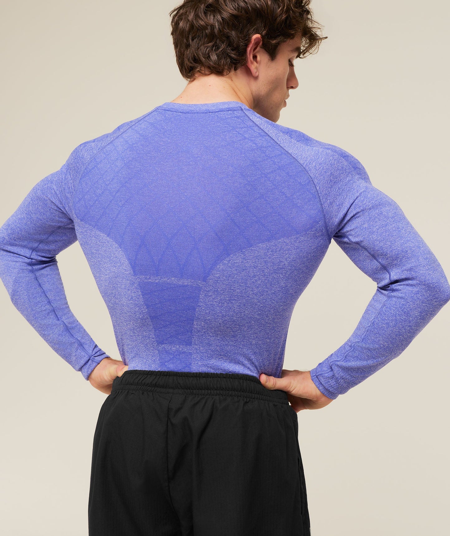 Devant Seamless Long Sleeve T-Shirt - US 3276