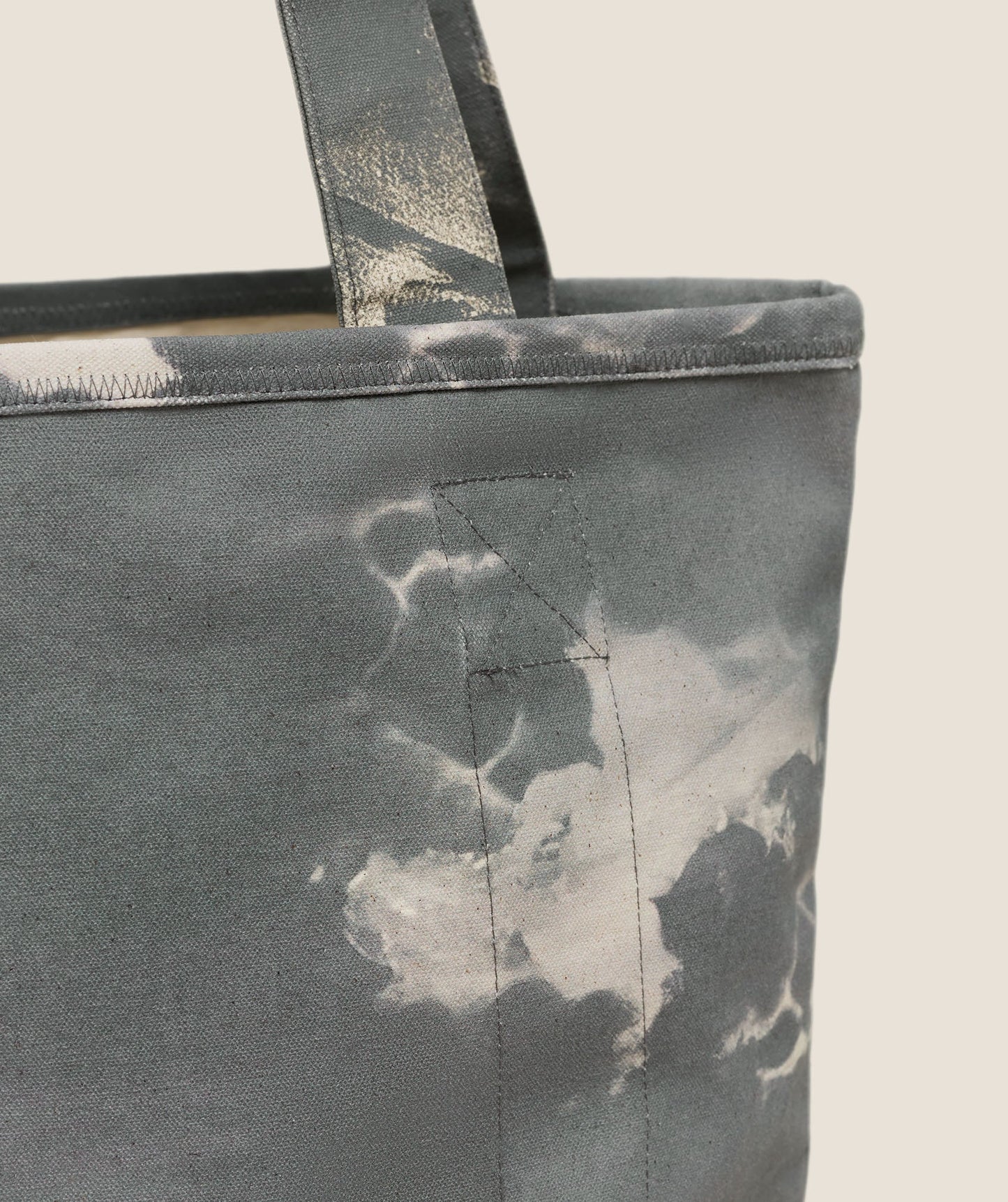 Gymshark x Frazetta Tote - US 4983