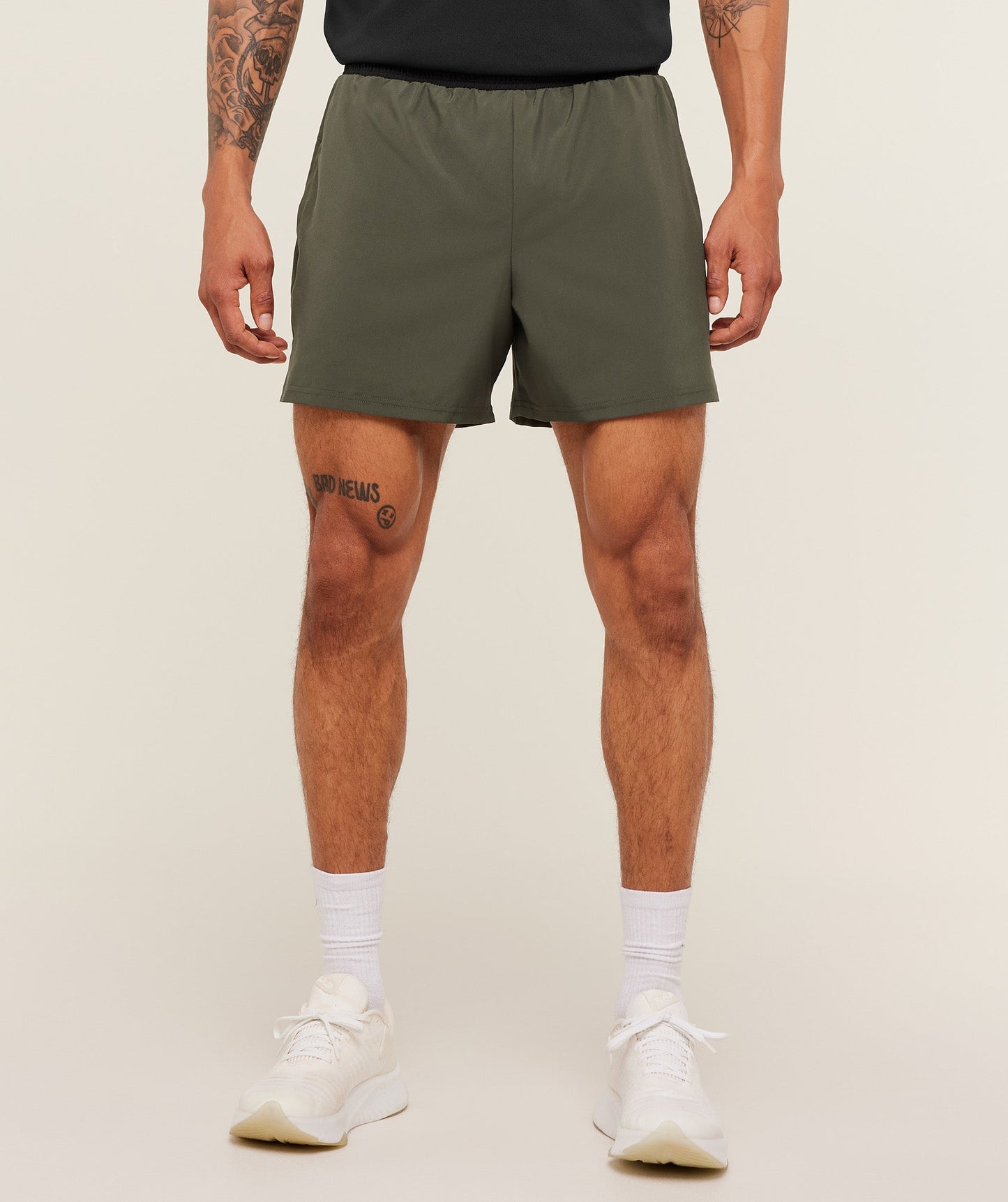 Arrival Contrast Shorts - US 6986