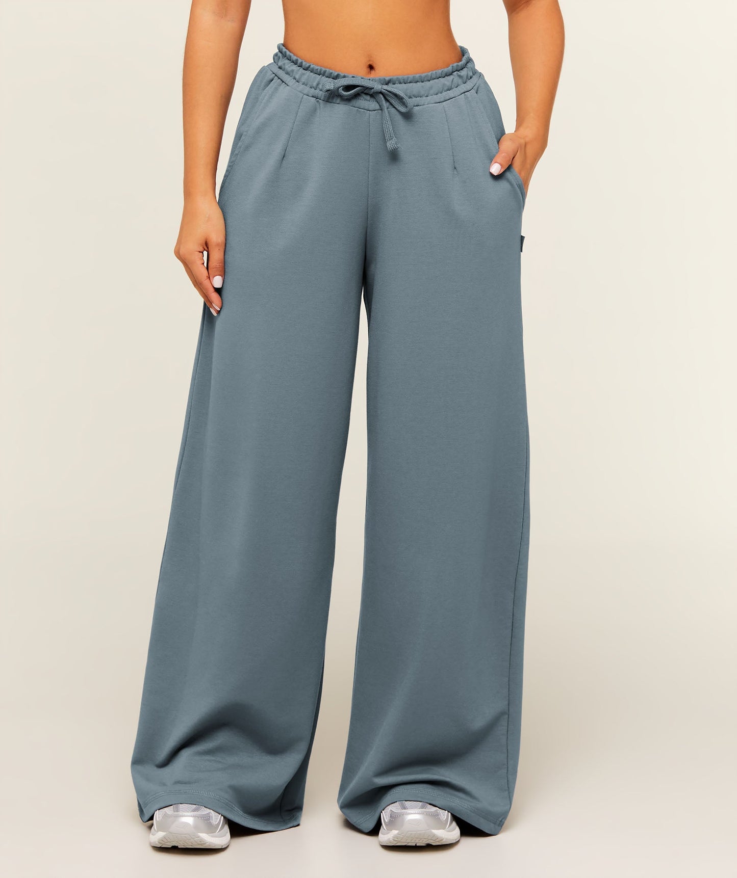 Lightweight Wide Leg Pant Short - US 6600