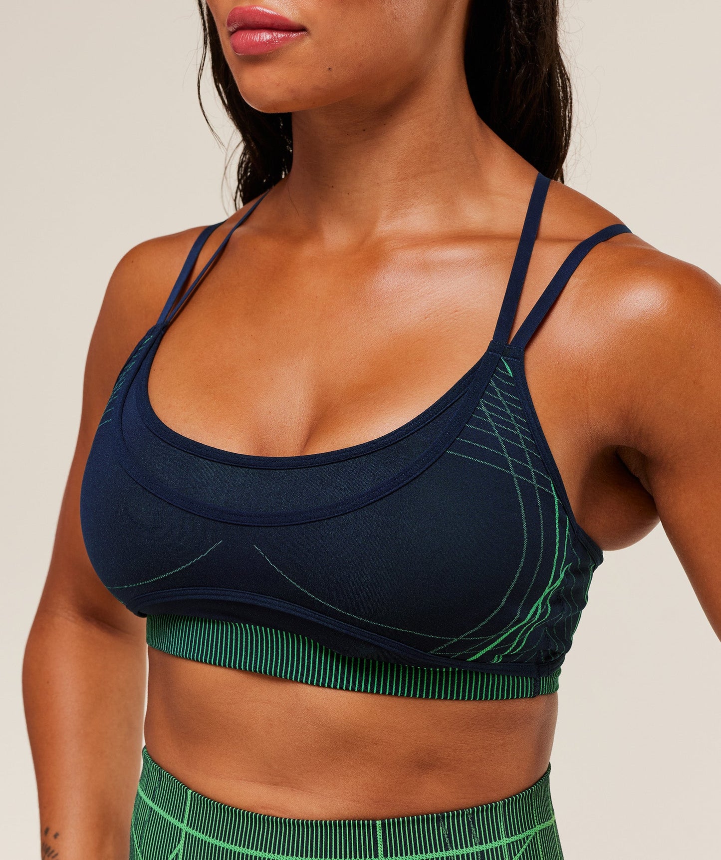Apex Seamless Strappy Sports Bra - US 3940