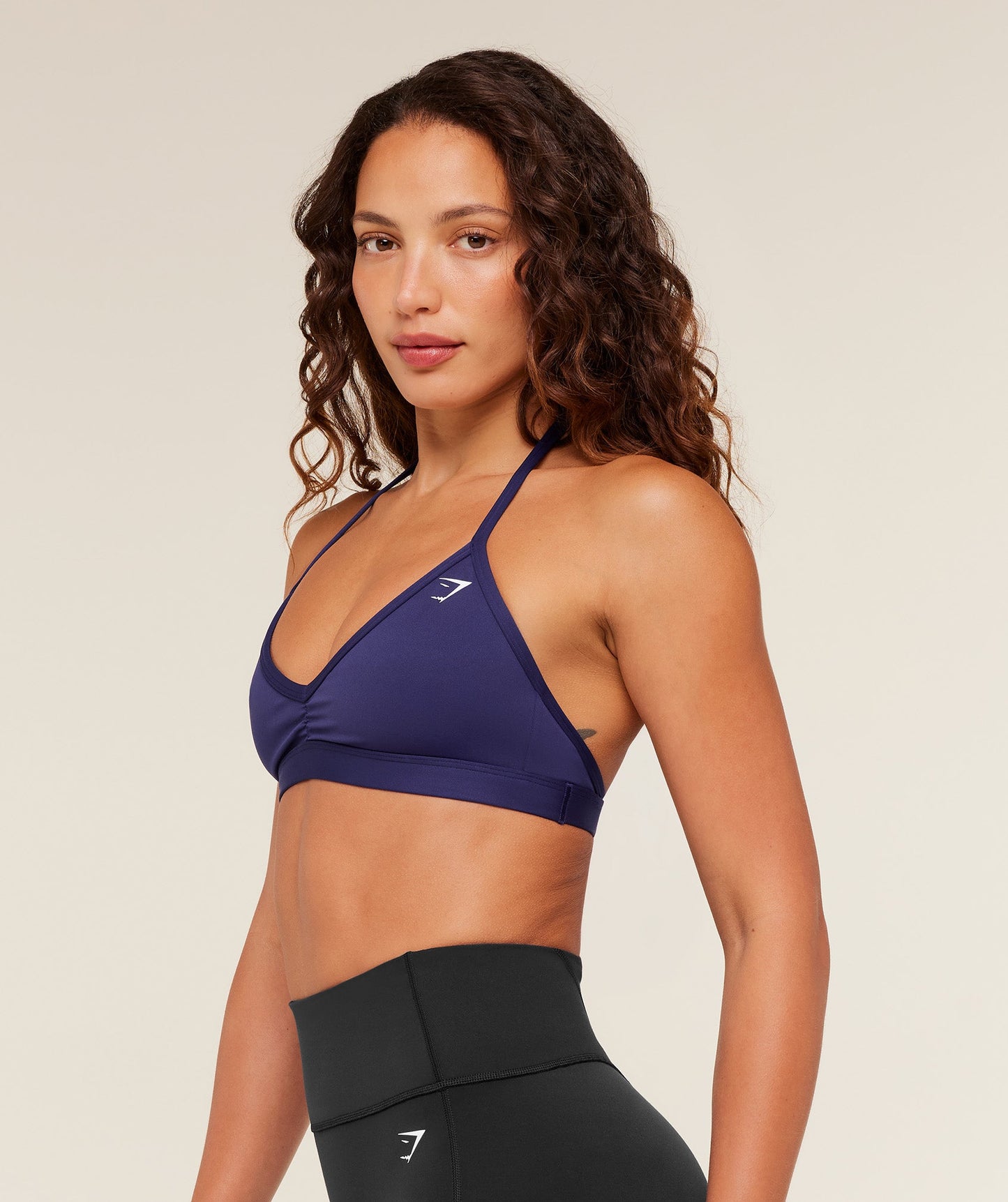Minimal Halterneck Sports Bra - US 2457