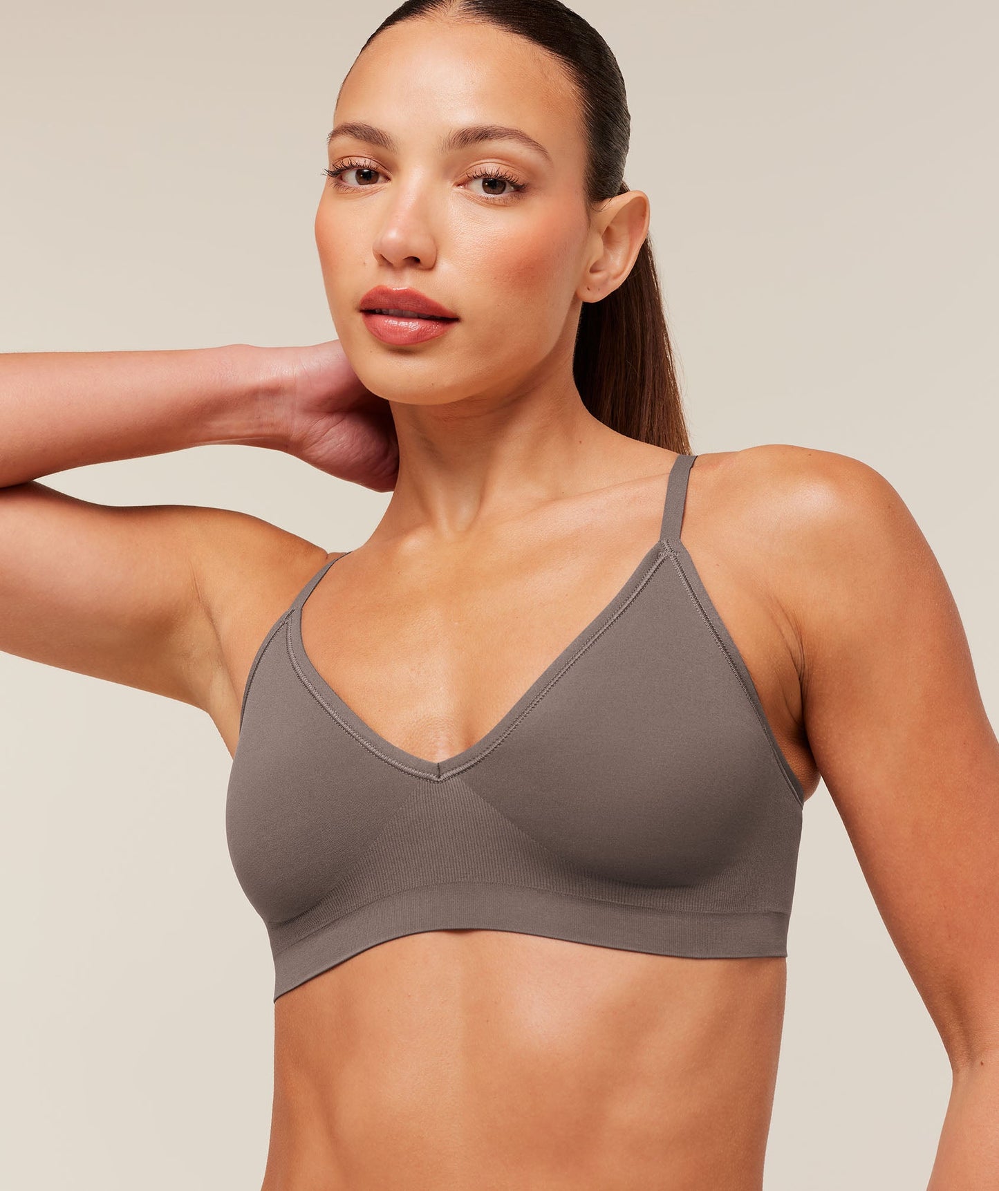 FeatherForm V-Neck Bralette - US 9257