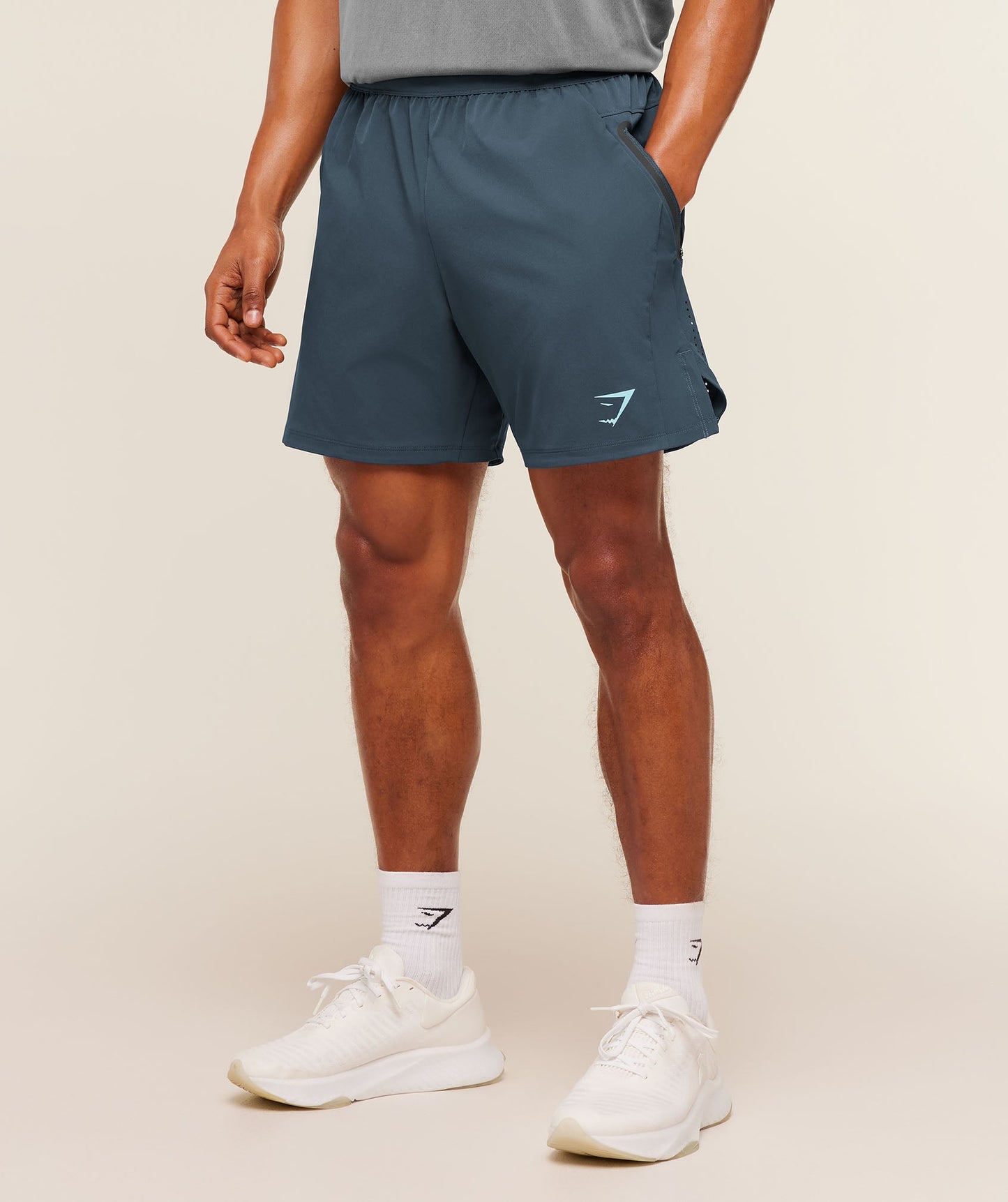 Sport Hybrid 6\" Shorts - US 4377
