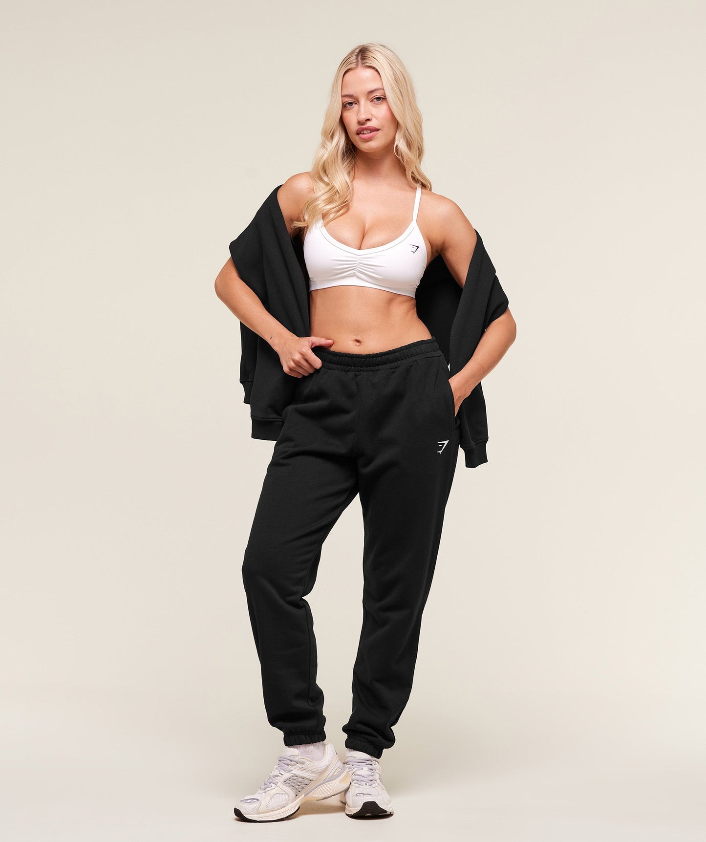 Training Regular Fleece Joggers - US 2400