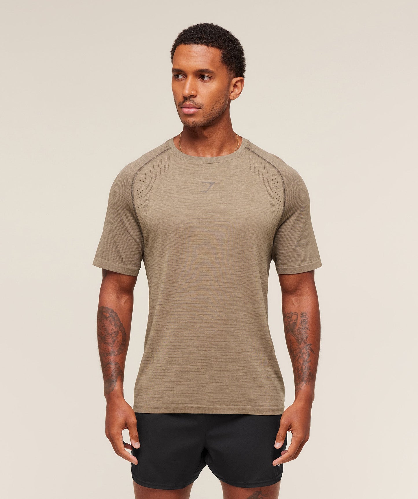 Versatile Seamless T-Shirt - US 7757